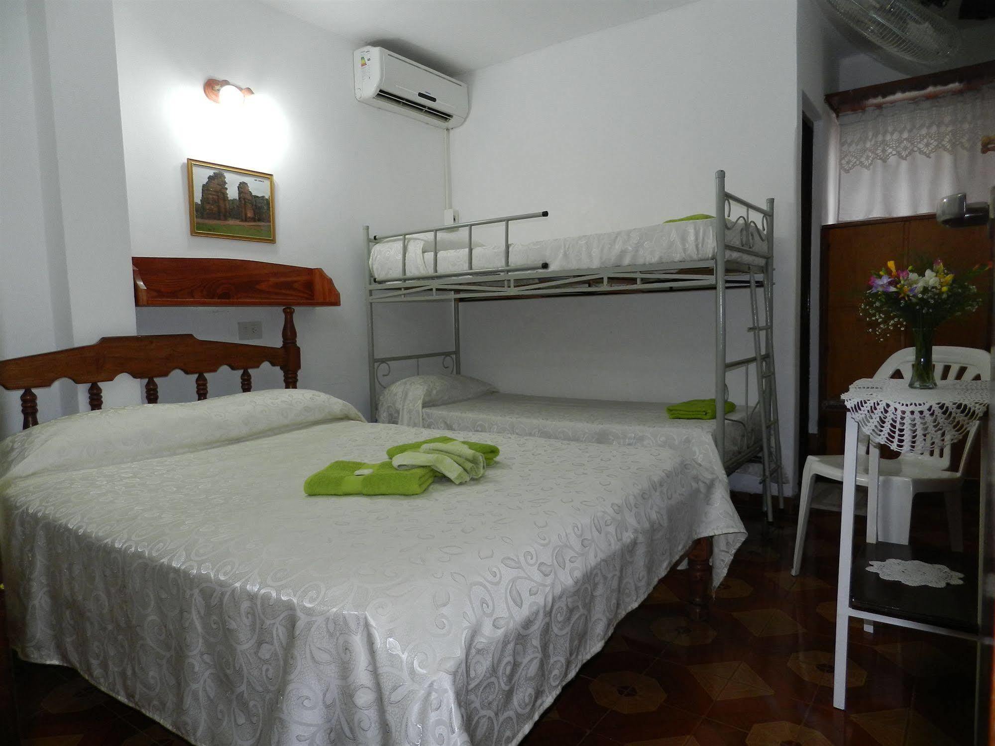 Hotel Colon 2*